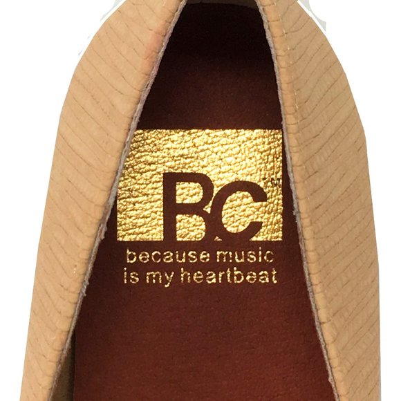 BC REBEL SLIP ON FLATS POINTED TOE ASYMMETRICAL VAMP NEUTRAL NUDE SIZE 7 NWT - Picture 3 of 16